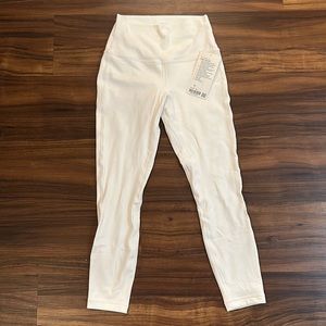 ***NWT*** Lululemon Align Leggings